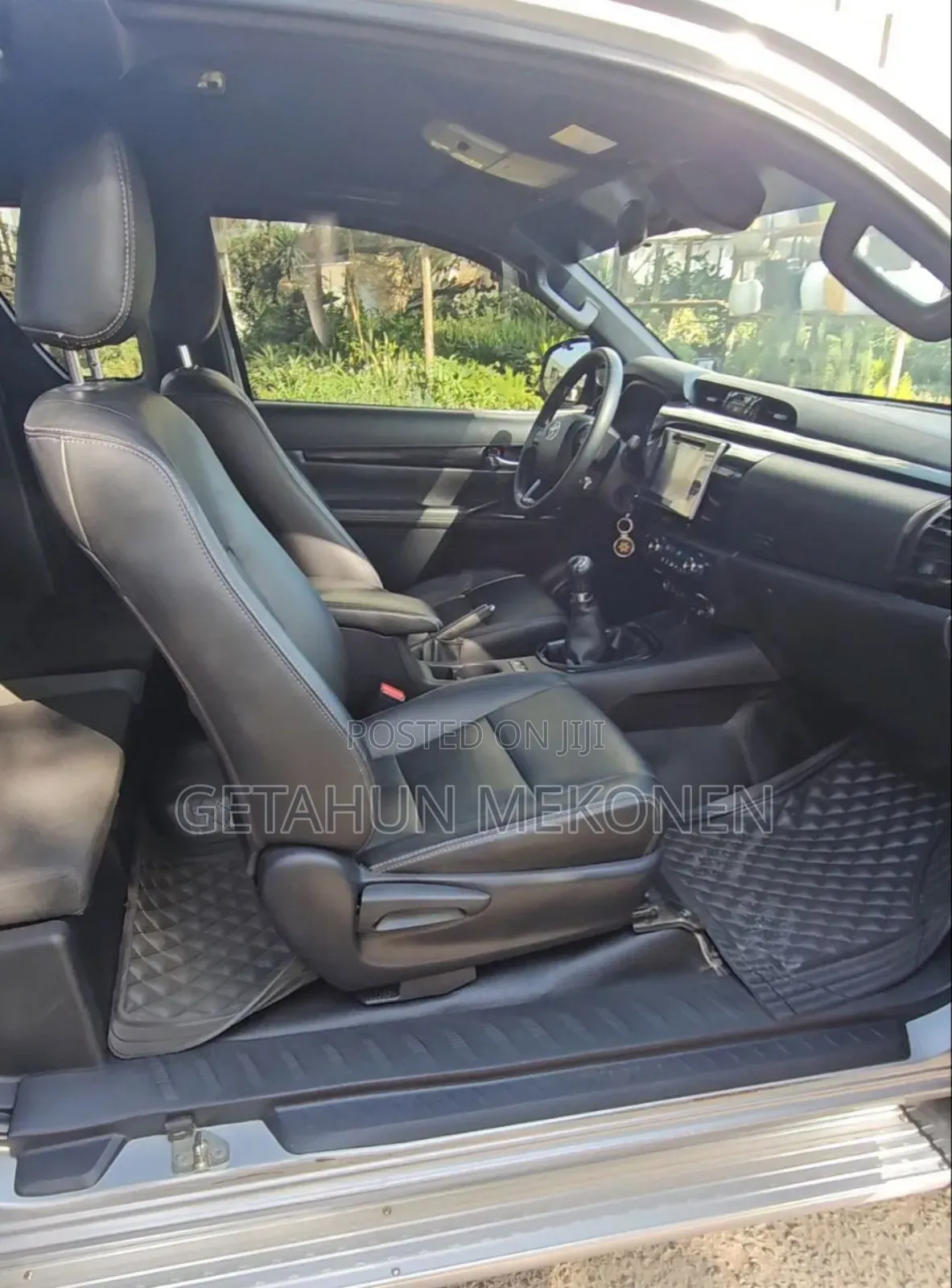 Toyota Hilux 2020 Silver