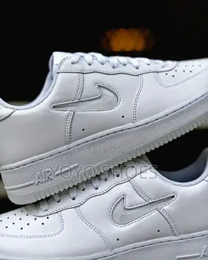 New Arrival Nike Air Force 1 Low Retro ’Jewel Swoosh’Fashion Sneaker