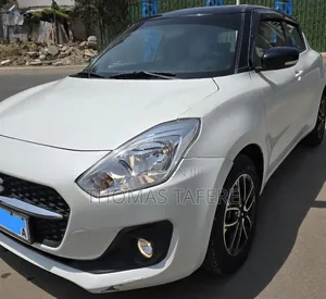 Suzuki Swift 2021 White