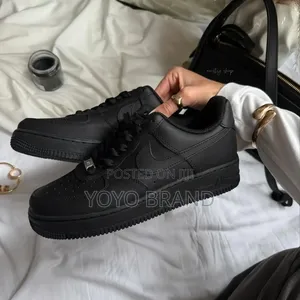 Nike Air Force 1 ’07’Low Triple Black Unisex Fashion Sneaker