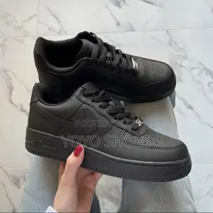Nike Air Force 1 ’07’Low Triple Black Unisex Fashion Sneaker
