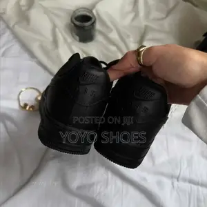 Nike Air Force 1 ’07’Low Triple Black Unisex Fashion Sneaker