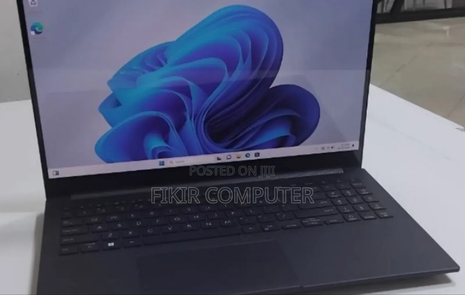 New Laptop Asus VivoBook 15 X505BA 16GB Intel Core i9 SSD 512GB