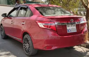 Toyota Yaris 2015 Red