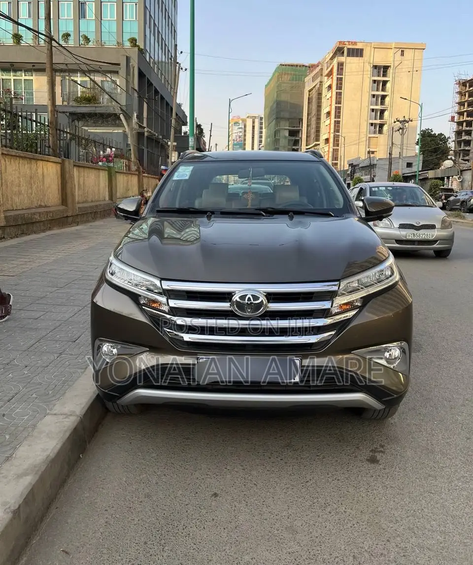 Toyota Rush 2022 Brown