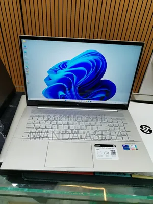 New Laptop HP Envy 17 16GB Intel Core i7 SSD 512GB