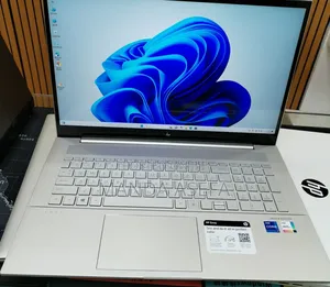 New Laptop HP Envy 17 16GB Intel Core i7 SSD 512GB