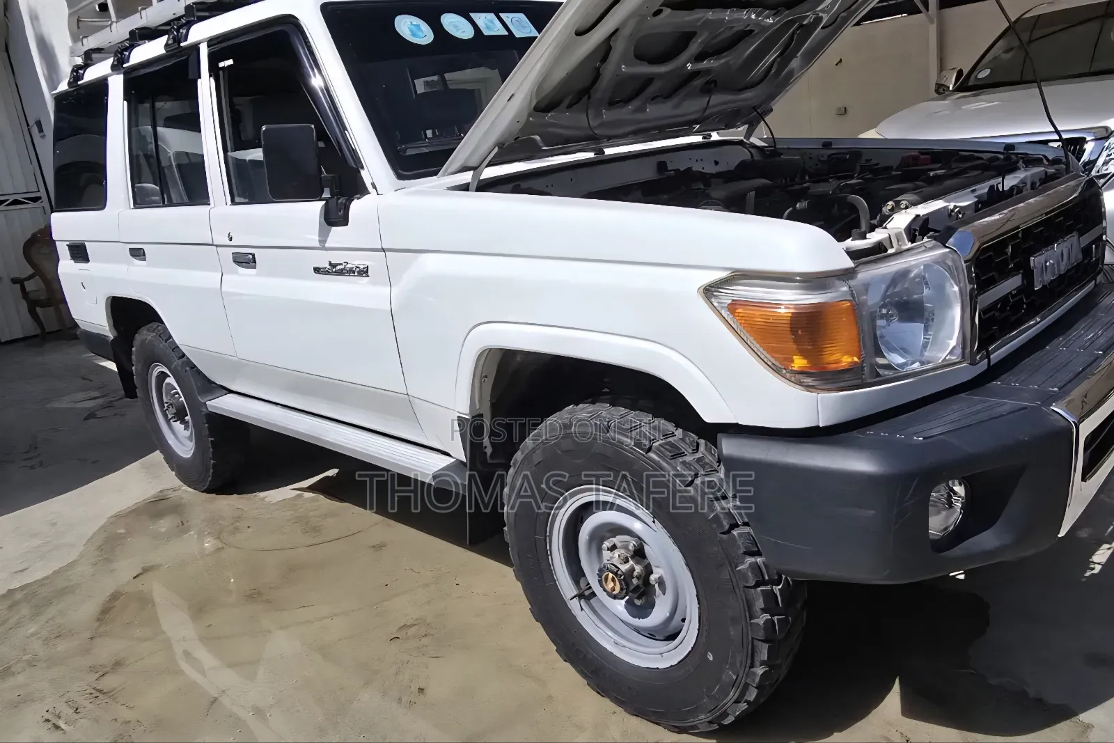 Toyota Land Cruiser 2015 White