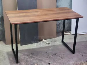 Study Table 120 × 60 Cm