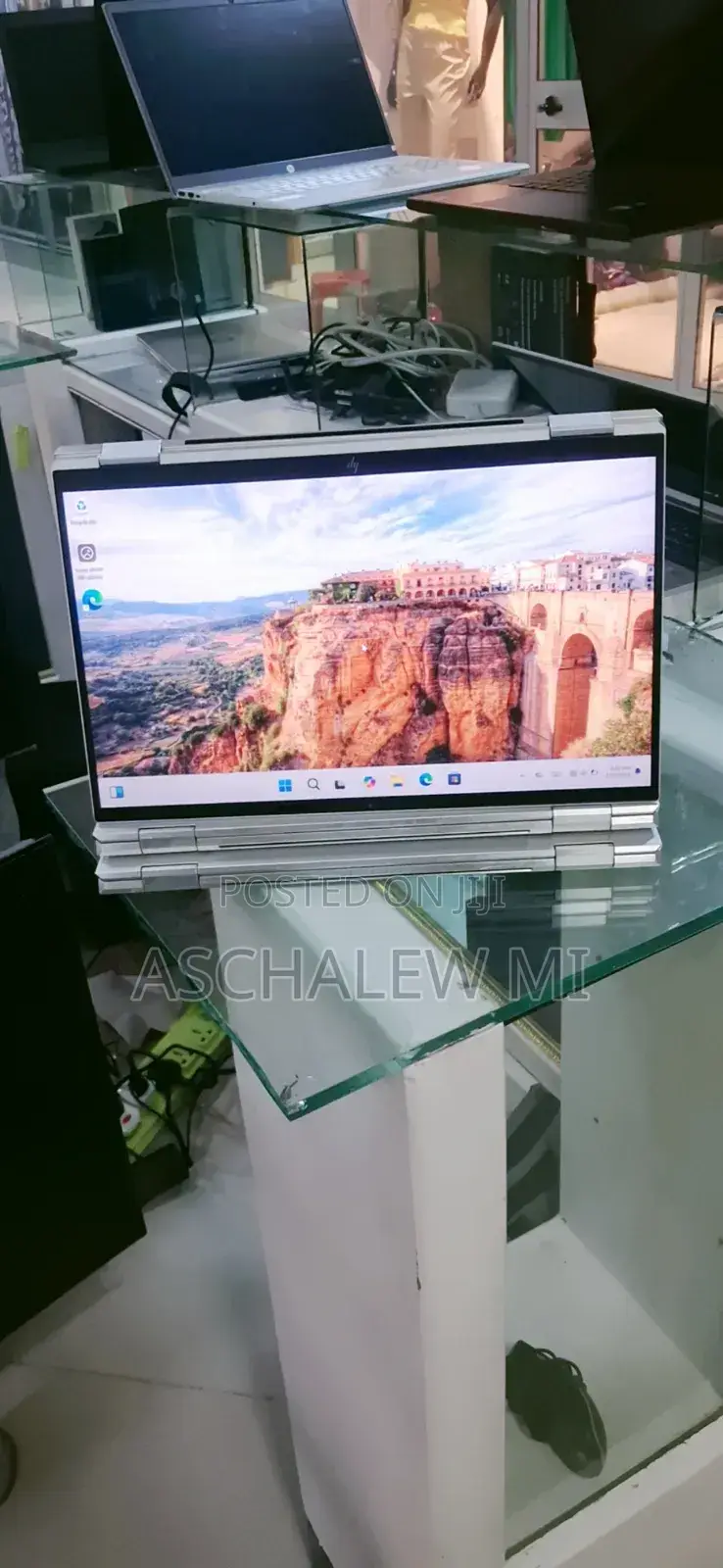 New Laptop HP EliteBook x360 1040 G7 16GB Intel Core i7 SSD 512GB