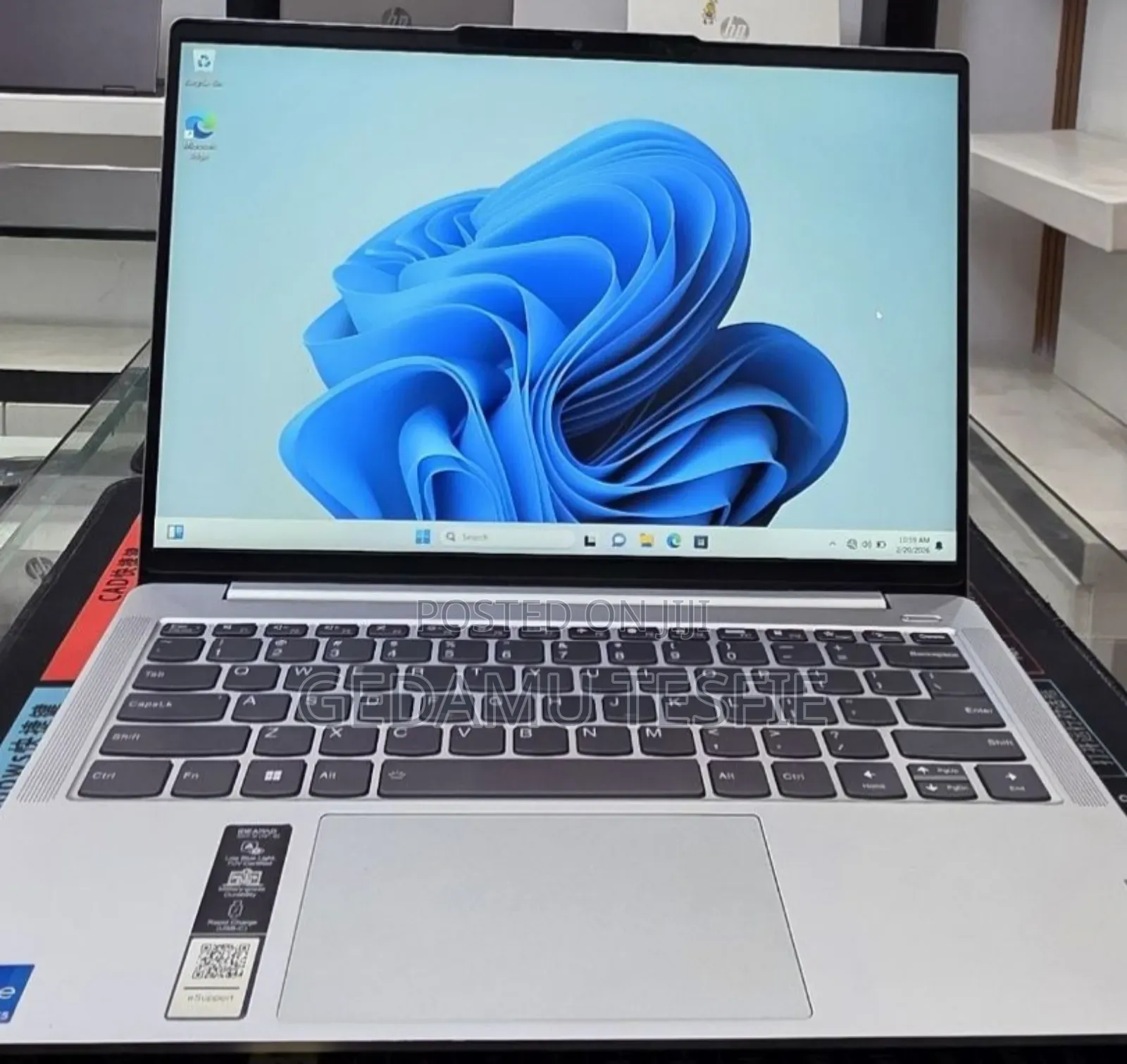 New Laptop Lenovo 16GB Intel Core i5 SSD 512GB