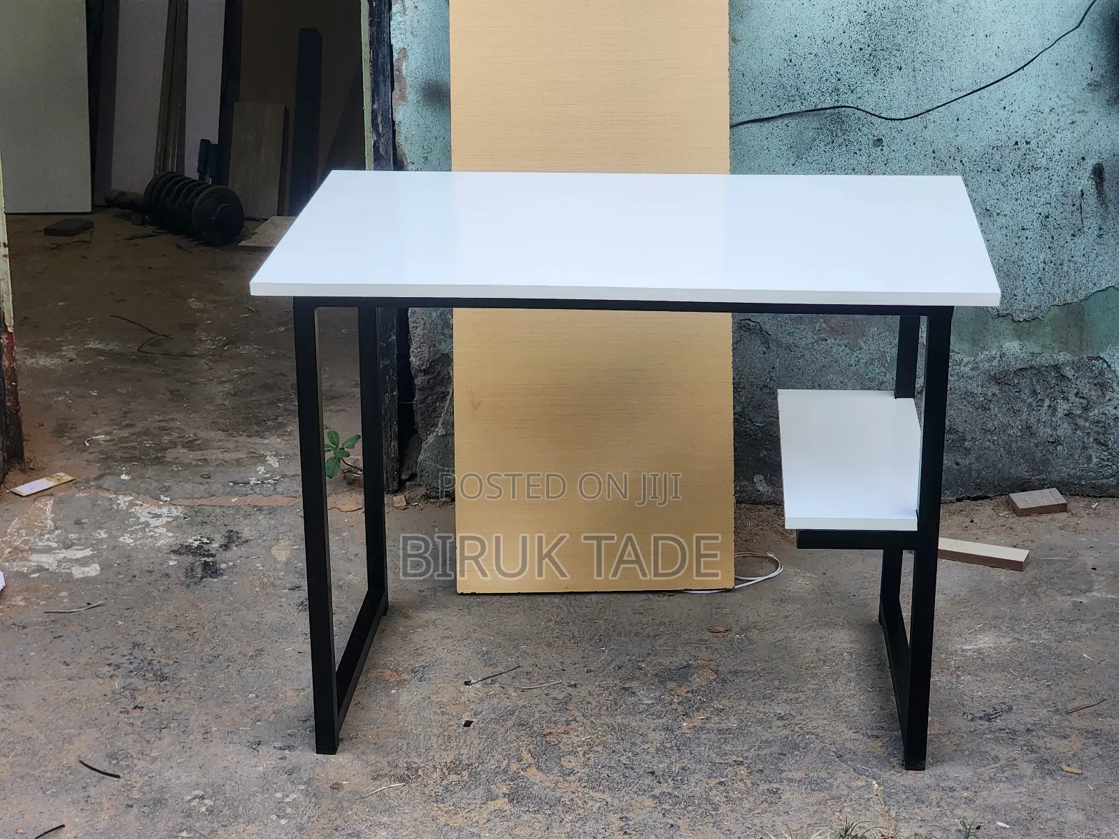 Study Table ( ማጥኛ ጠረጴዛ ) 100 × 60 Cm White
