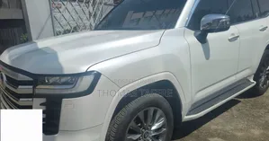 Toyota Land Cruiser 2023 White