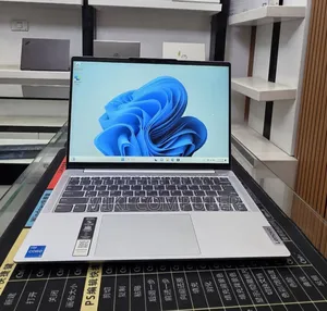 New Laptop Lenovo Ideapad 3 16GB Intel Core i5 SSD 512GB