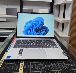 New Laptop Lenovo Ideapad 3 16GB Intel Core i5 SSD 512GB