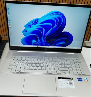 New Laptop HP Envy 17t 16GB Intel Core i7 SSD 512GB