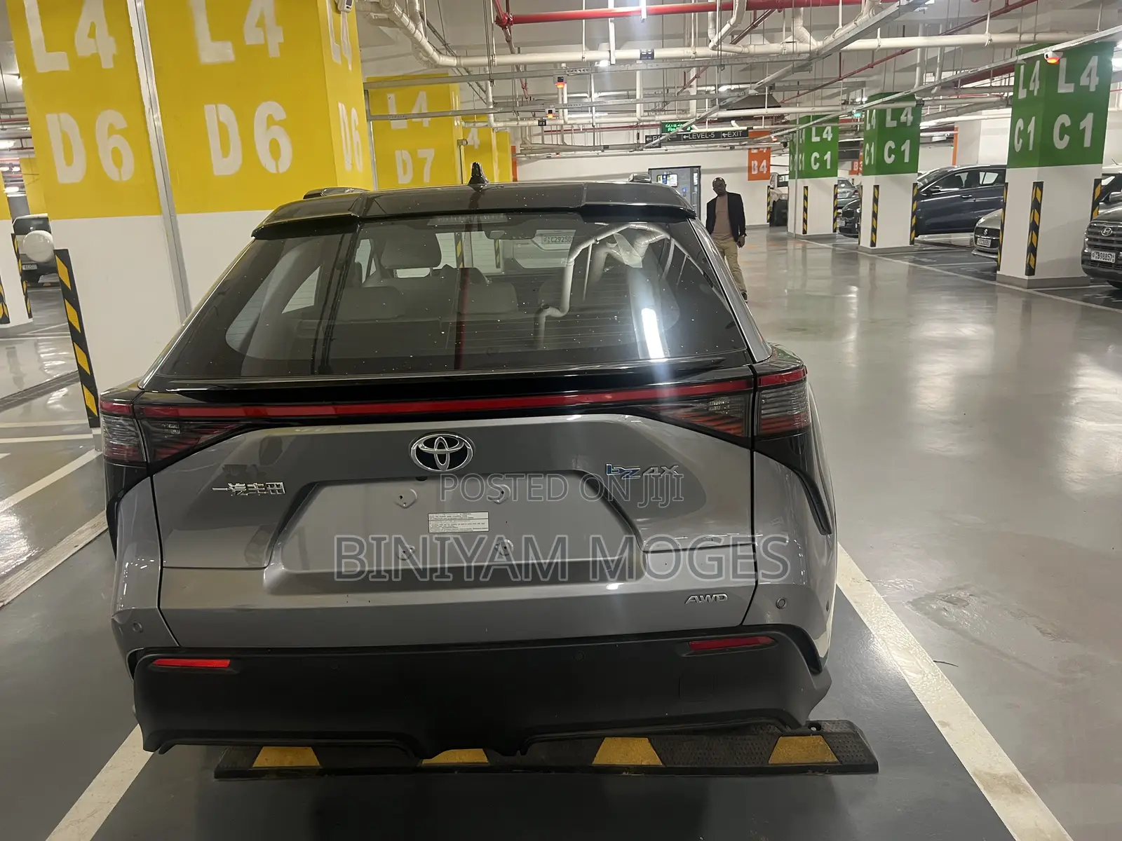 New Toyota bZ4X 71.4 kWh AWD 2023 Gray