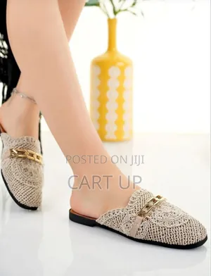 Women's Closed Toe Woven Sandal