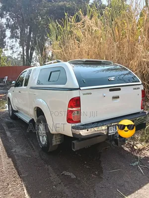 Toyota Hilux 2012 White