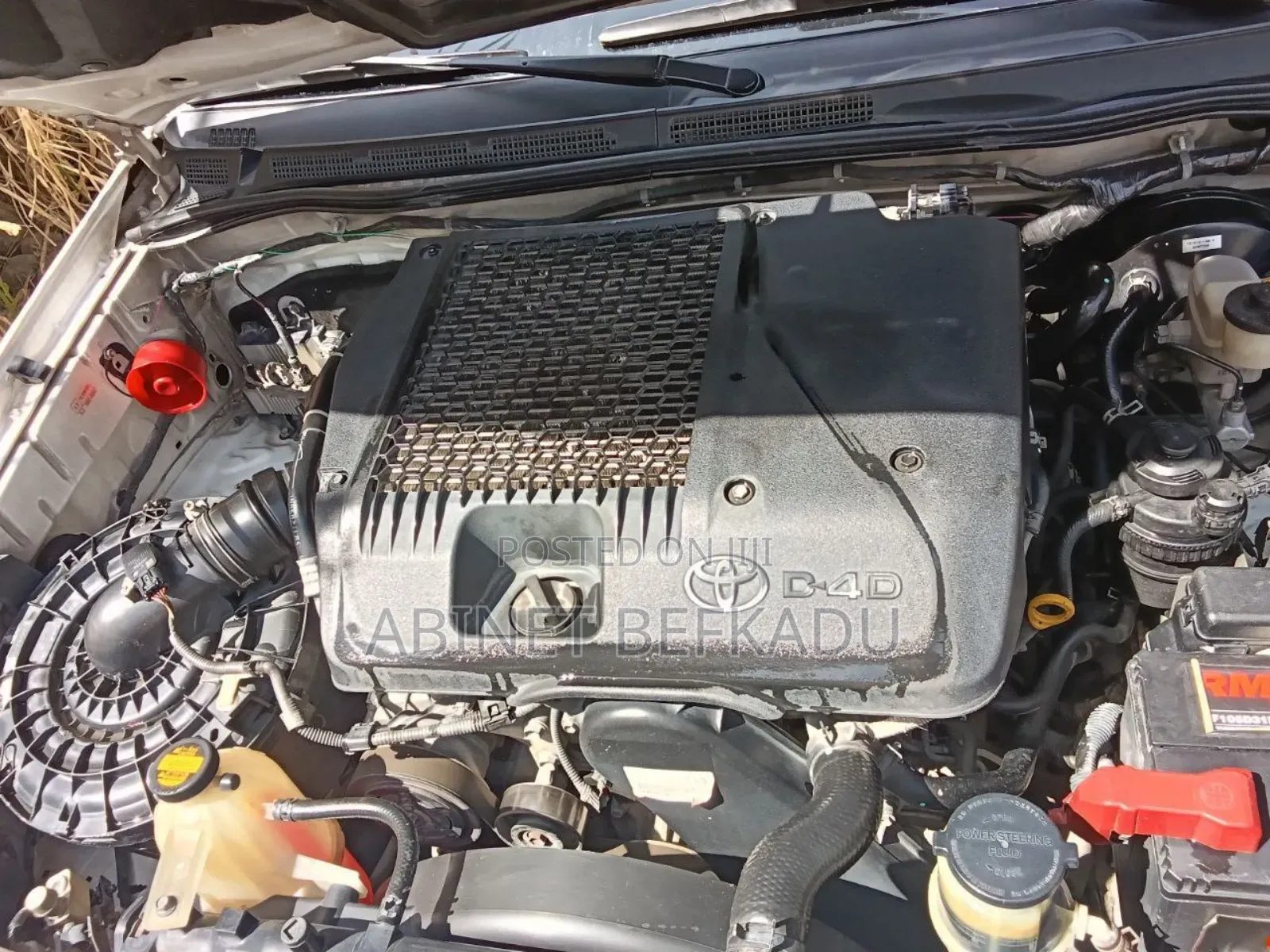 Toyota Hilux 2012 White