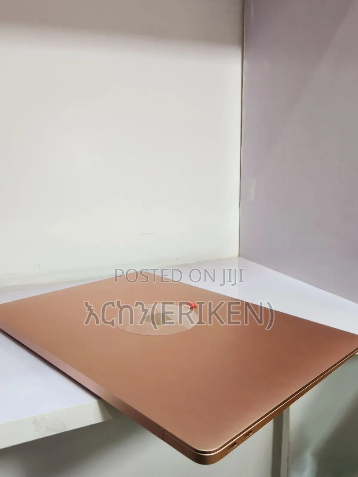 New Laptop Apple MacBook Air 2020 M1 8GB Apple M1 SSD 256GB