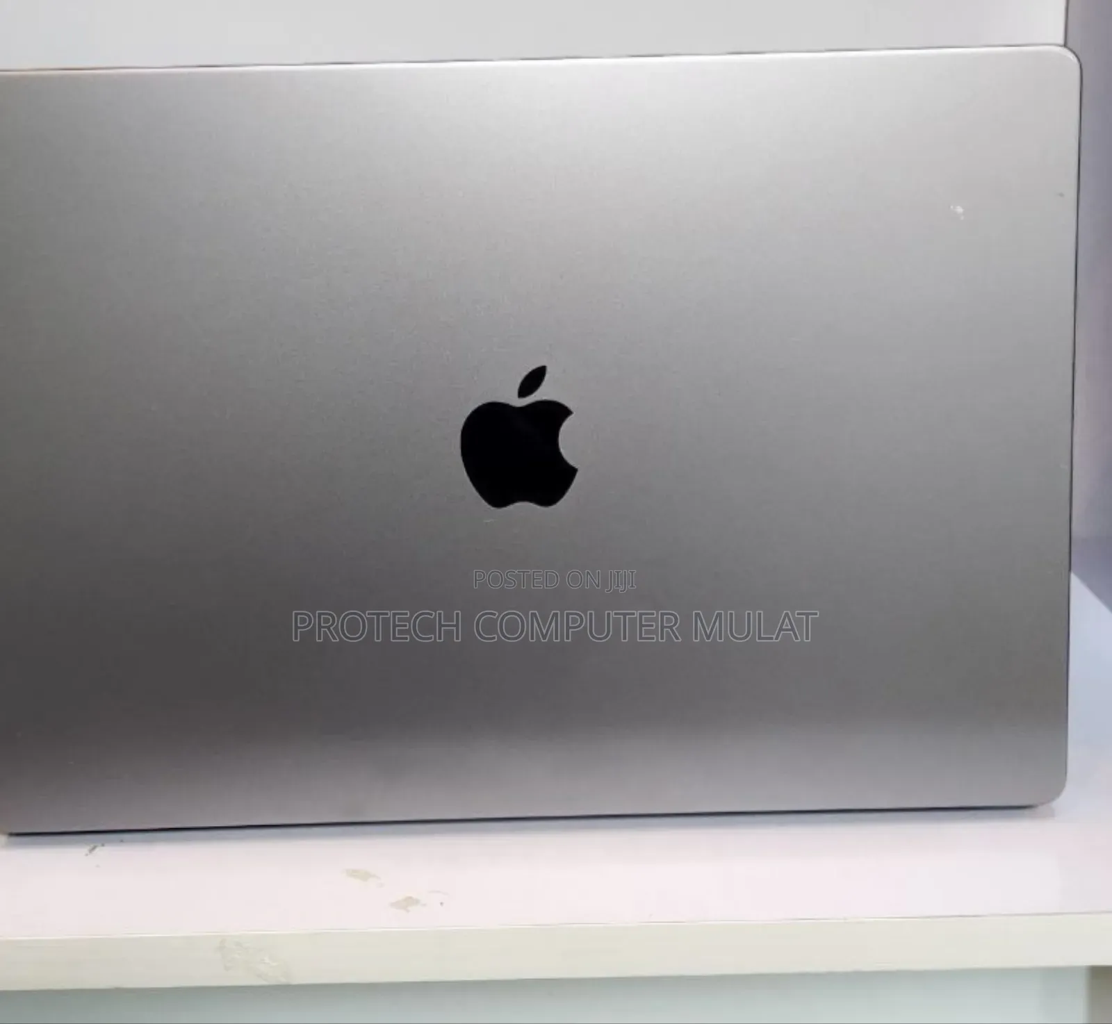 New Laptop Apple MacBook Pro M1 16GB Apple M1 SSD 512GB