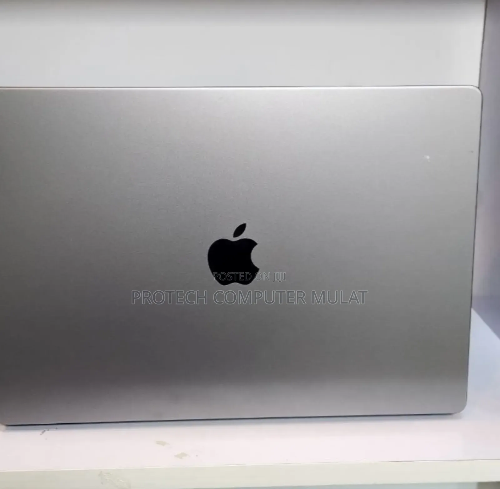 New Laptop Apple MacBook Pro M1 16GB Apple M1 SSD 512GB
