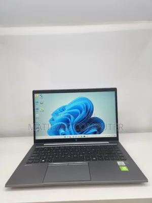 New Laptop HP ZBook Firefly 14 G7 16GB Intel Core i7 SSD 512GB
