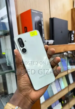 New Samsung Galaxy M36 5G 128 GB White