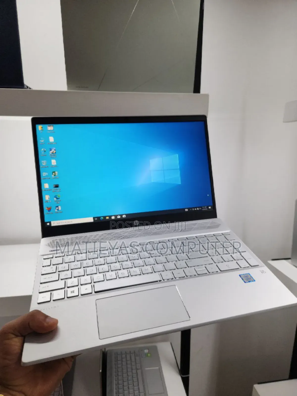 New Laptop HP Pavilion 15 16GB Intel Core i5 SSD 512GB