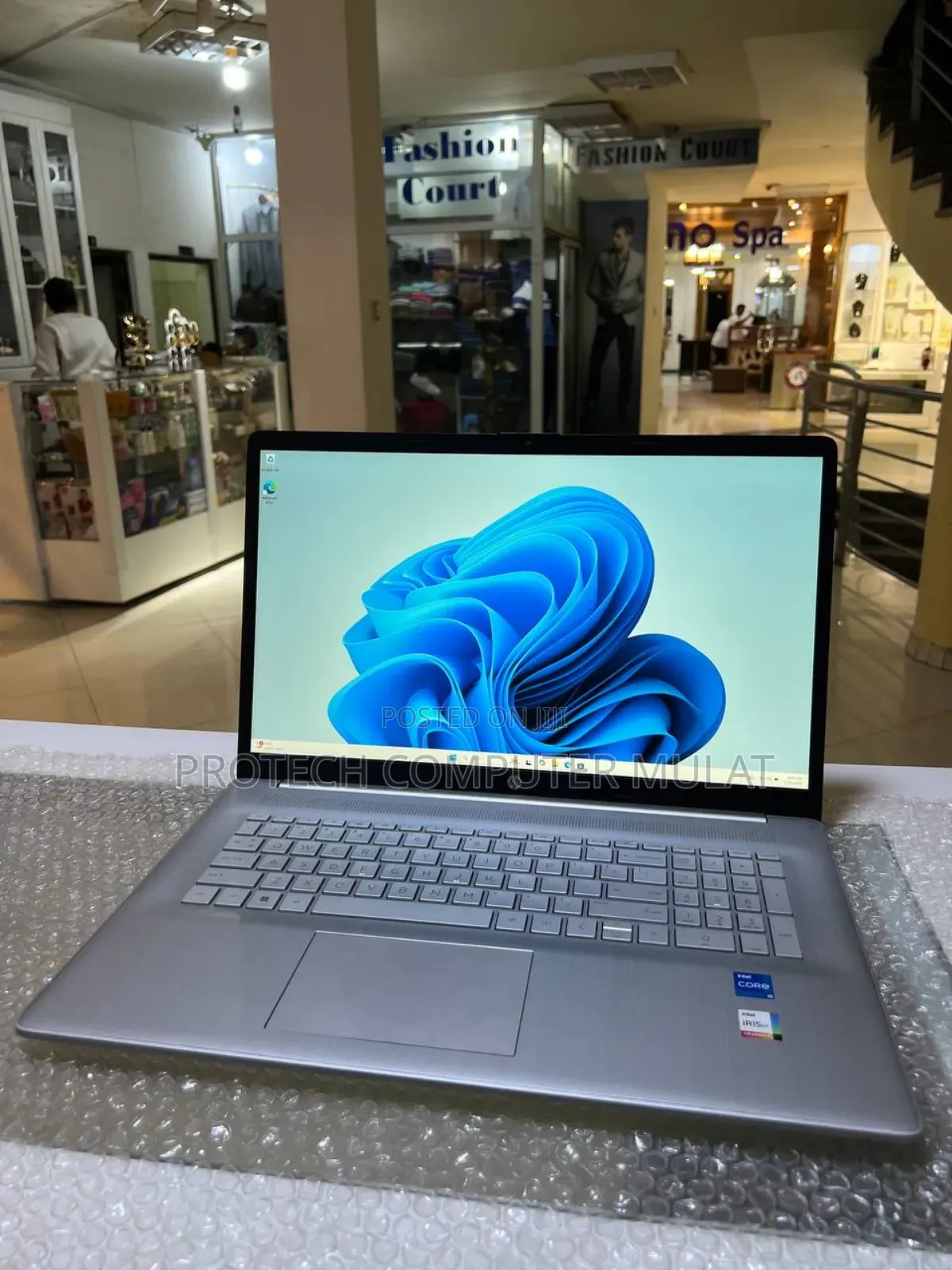 New Laptop HP Stream Notebook 16GB Intel Core i5 SSD 512GB