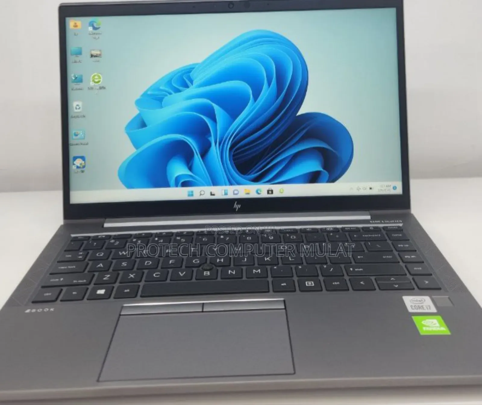 New Laptop HP ZBook Firefly 14 G7 16GB Intel Core i7 SSD 512GB