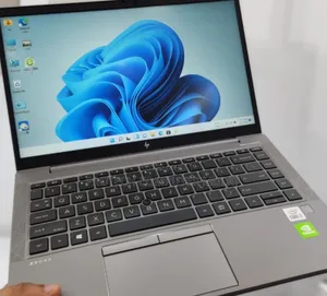 New Laptop HP ZBook Firefly 14 G7 16GB Intel Core i7 SSD 512GB