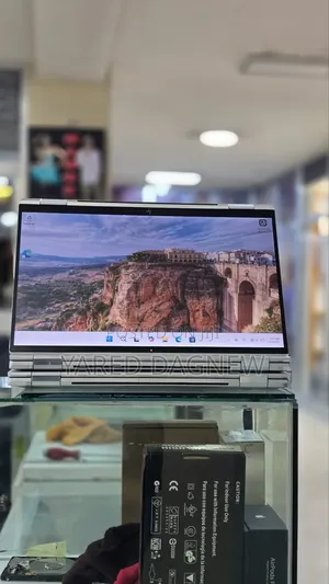 New Laptop HP EliteBook x360 1040 G7 16GB Intel Core i7 SSD 512GB
