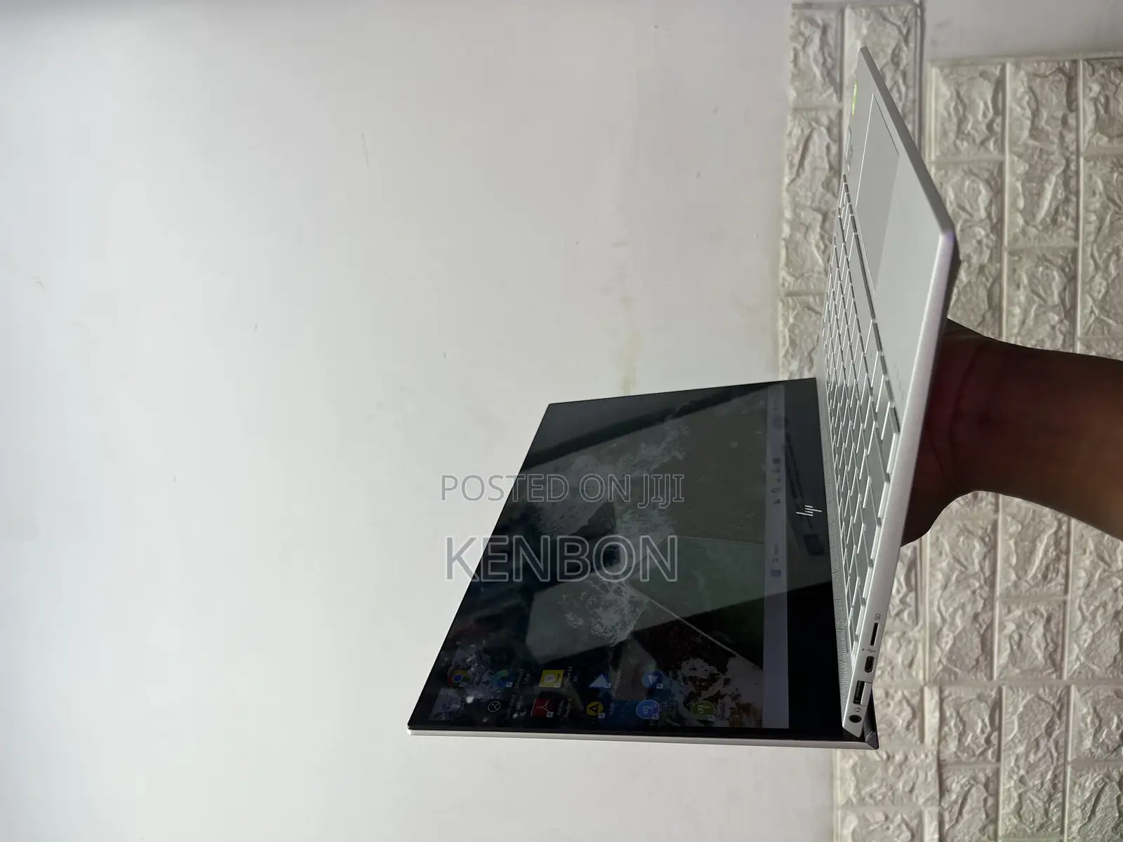 New Laptop HP Envy 13 8GB Intel Core i5 SSD 512GB