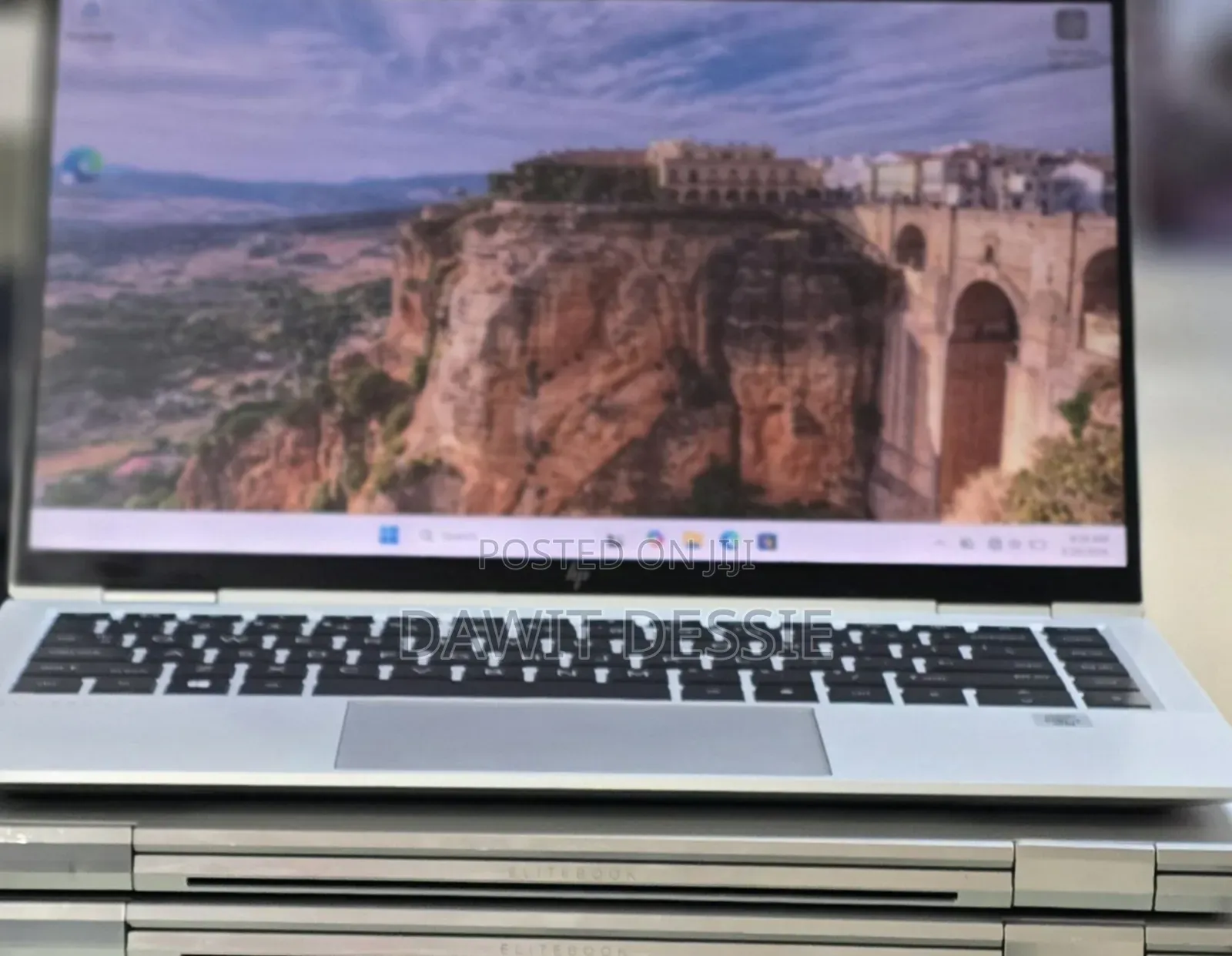 New Laptop HP EliteBook x360 1040 G7 16GB Intel Core i7 SSD 512GB