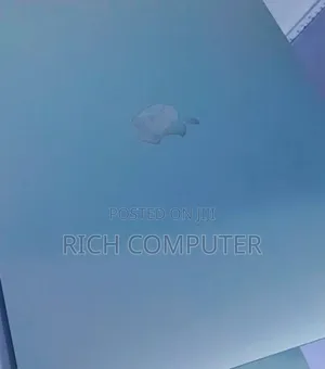 New Laptop Apple MacBook Pro 2022 M2 8GB Apple M2 SSD 256GB