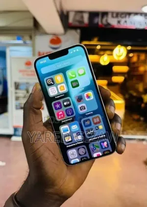 Apple iPhone 13 128 GB White