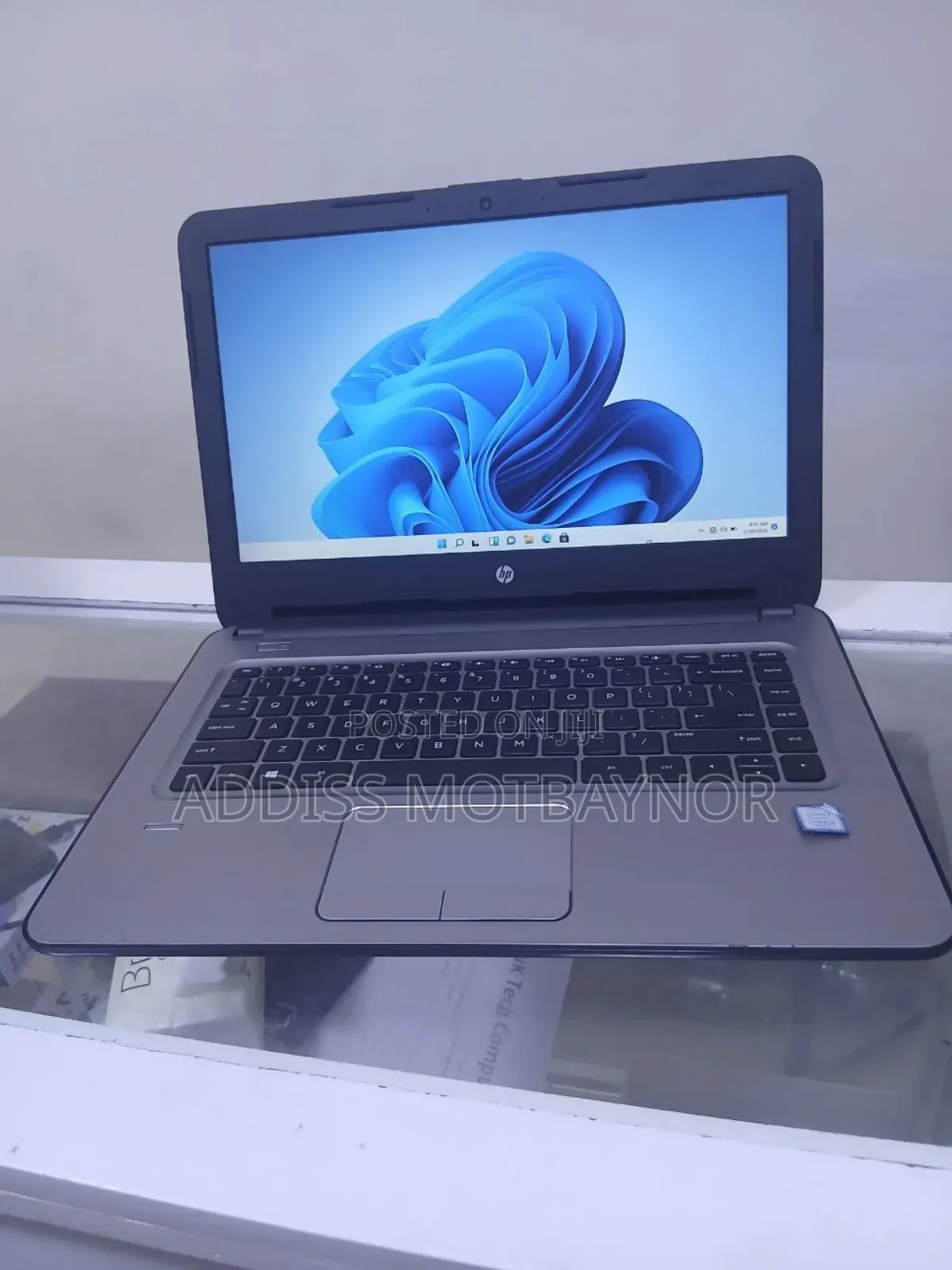 New Laptop HP Stream Notebook 8GB Intel Core i7 SSD 1T