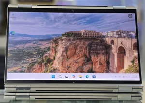 New Laptop HP EliteBook x360 1040 G7 16GB Intel Core i7 SSD 512GB