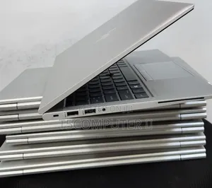 New Laptop HP EliteBook 830 G8 16GB Intel Core i5 SSD 512GB