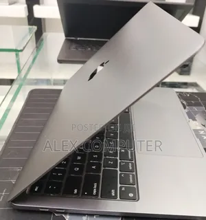 New Laptop Apple MacBook Pro M1 8GB Apple M1 SSD 256GB