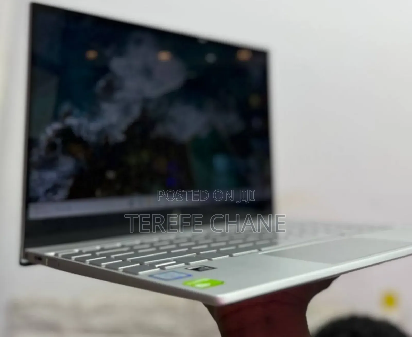New Laptop HP Envy 13 8GB Intel Core i5 SSD 512GB