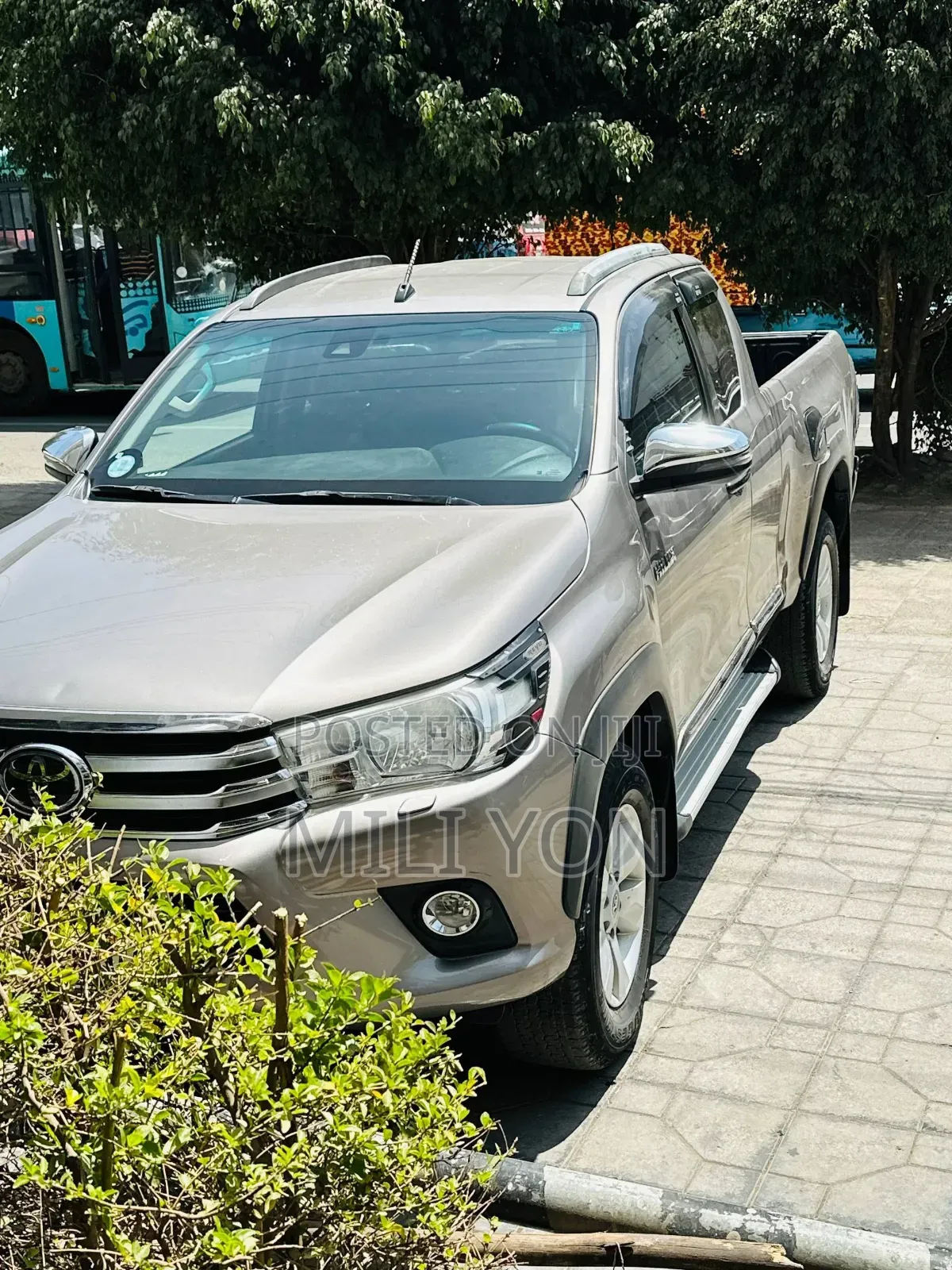 Toyota Hilux 2020 Beige