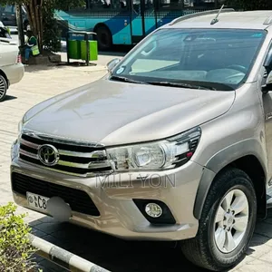 Toyota Hilux 2020 Beige