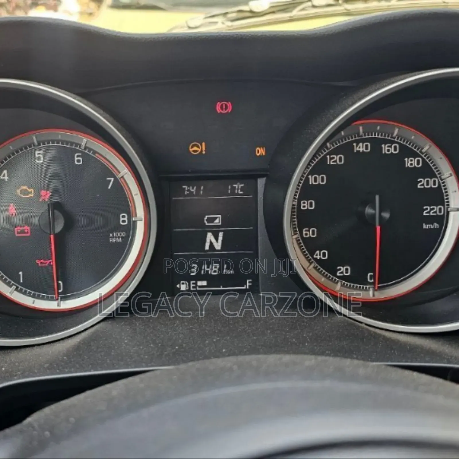 Suzuki Swift 2021 Brown