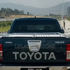 Toyota Hilux 2014 Green