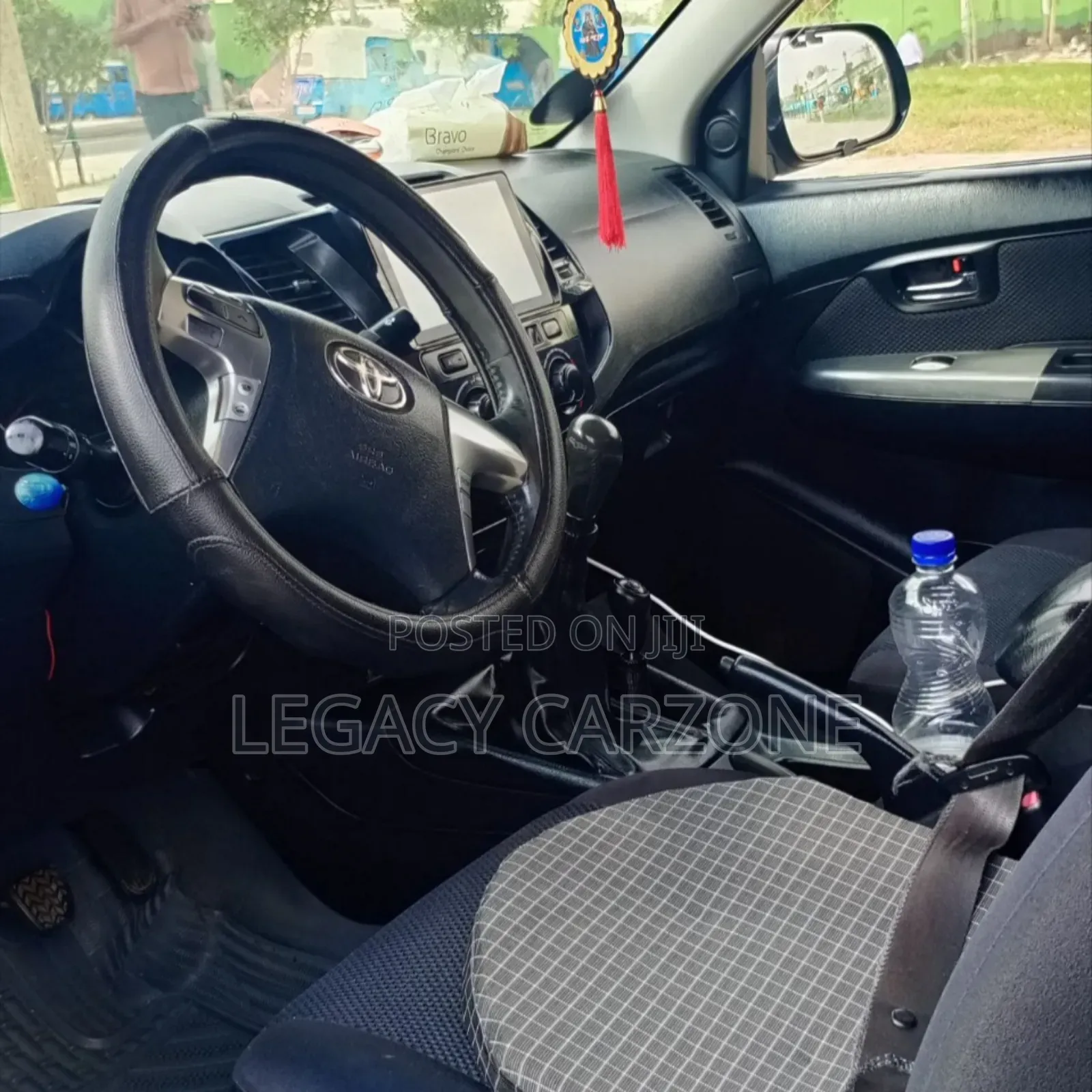 Toyota Hilux 2014 Green