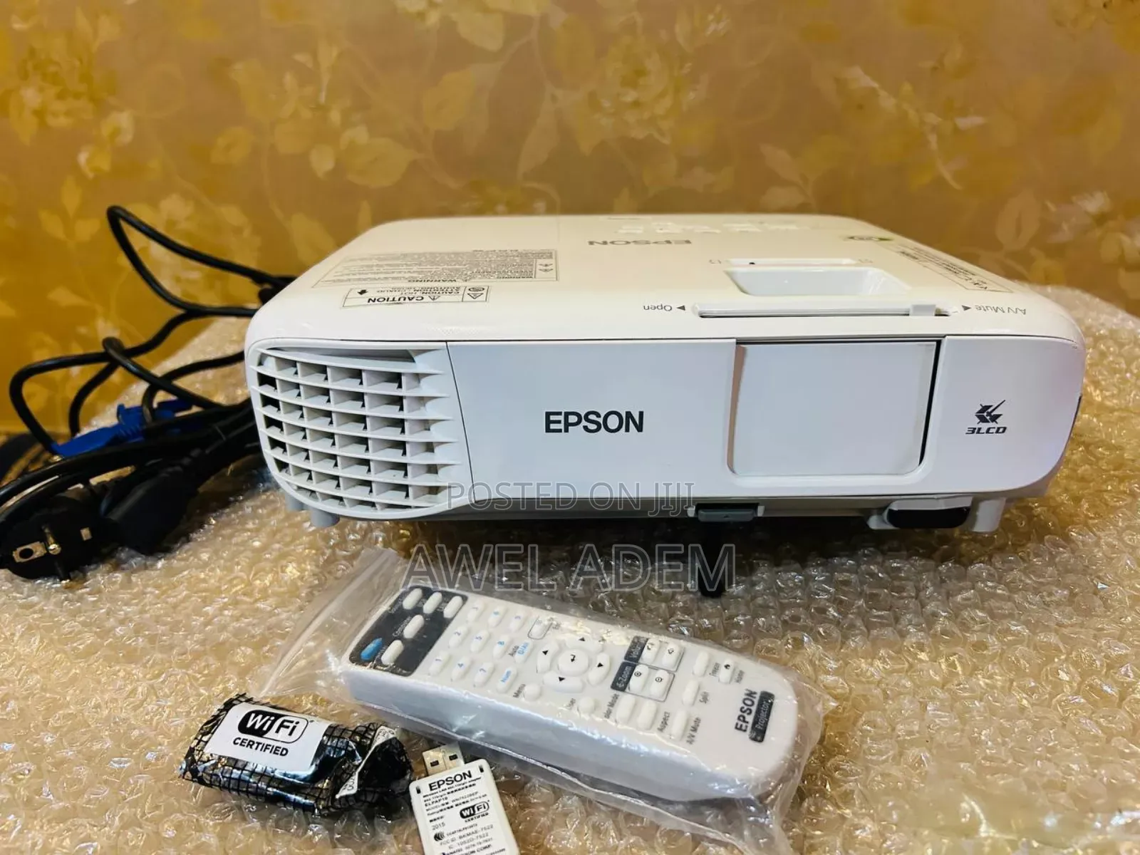 Epson Eb- X39 Projector Hdmi Xga 3500 Lumens / 15,000:1 Contrast