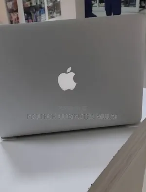 New Laptop Apple MacBook Air 2015 4GB Intel Core i5 SSD 256GB